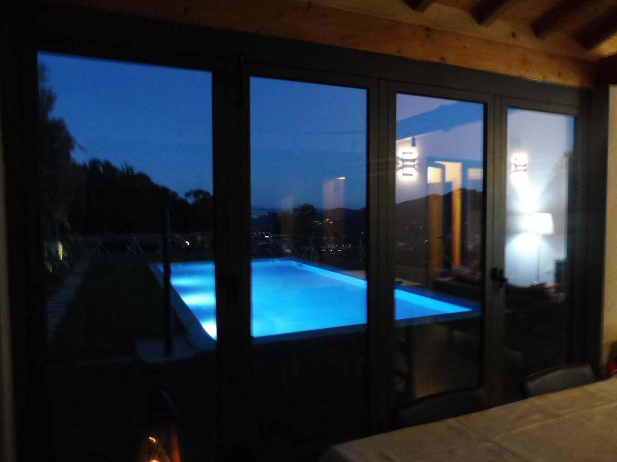 The Pool House Villa Longos Luaran gambar
